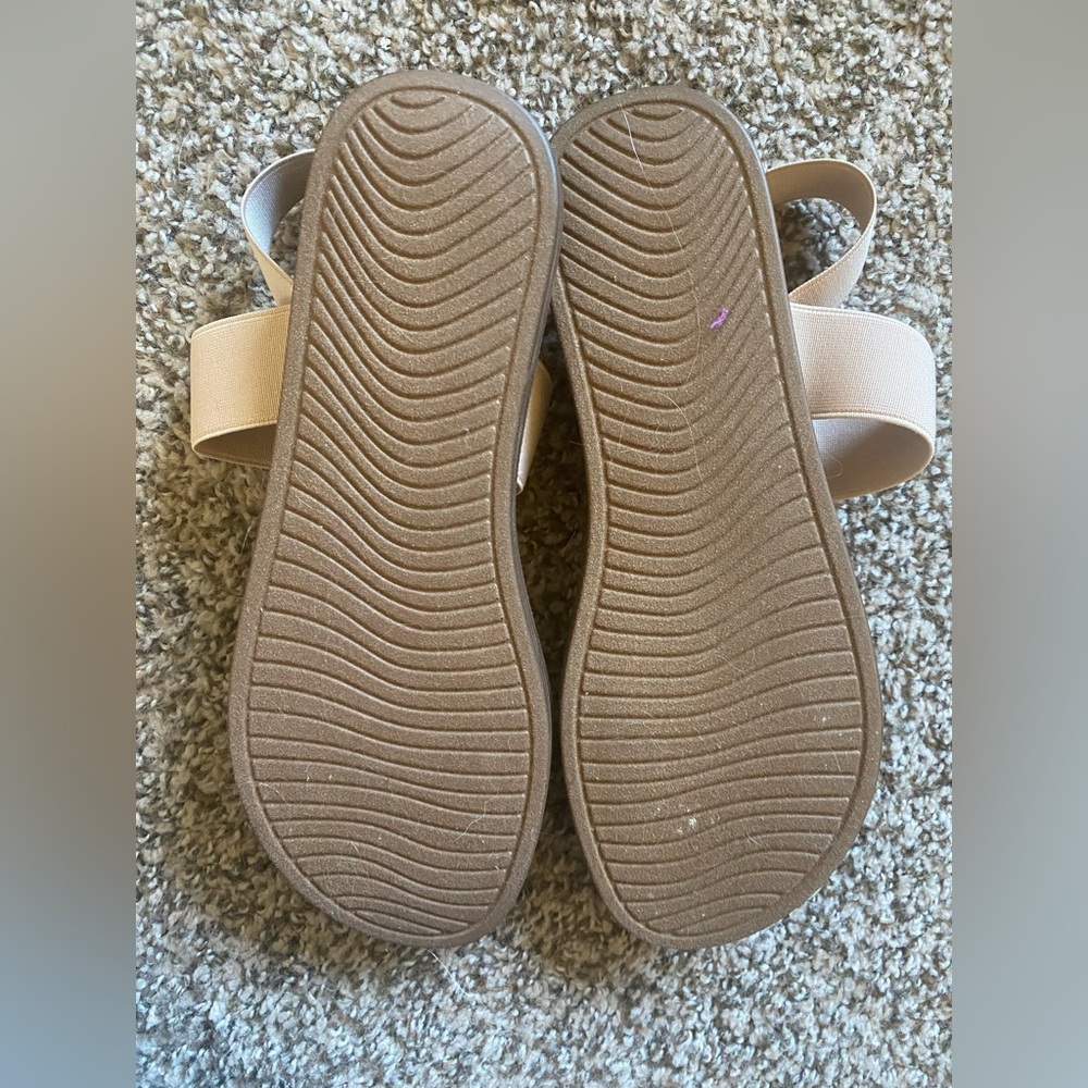NWOT Cushionaire sandals